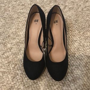 High heel shoes